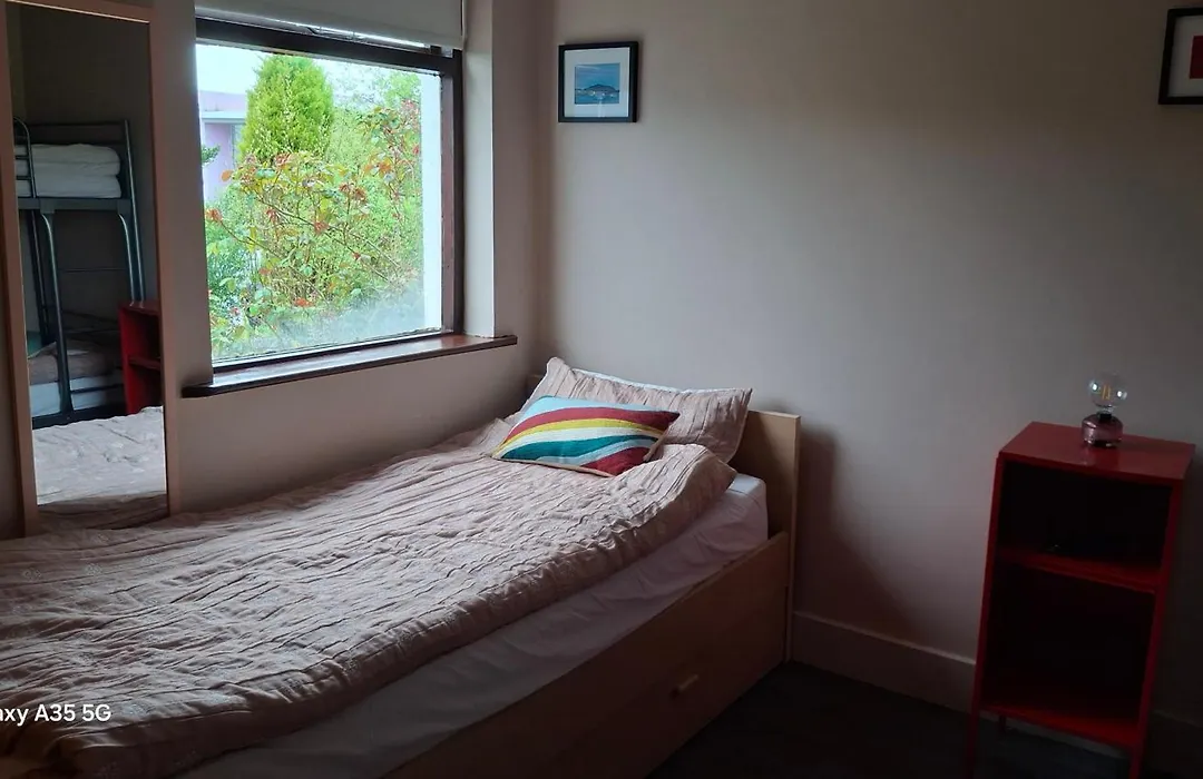 Artisthostel Letterkenny-1